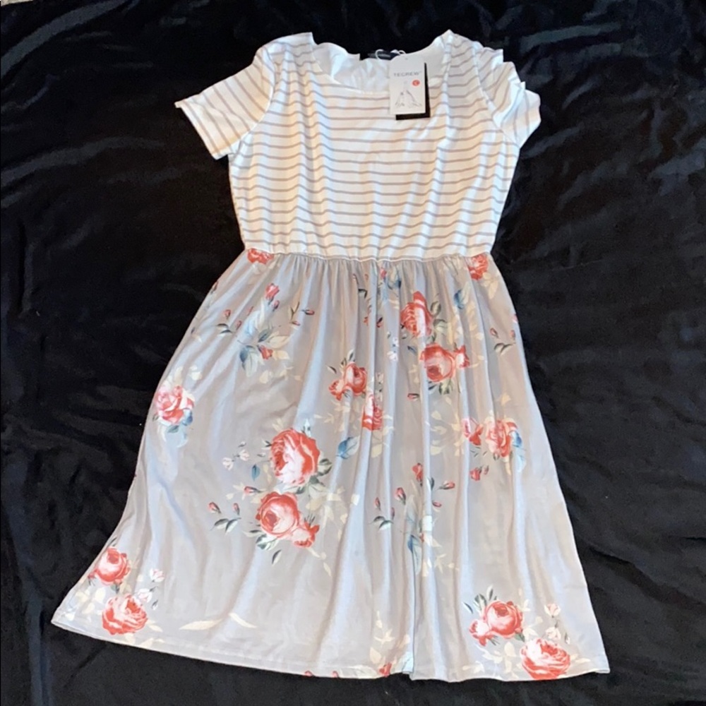 TECREW Dress Large